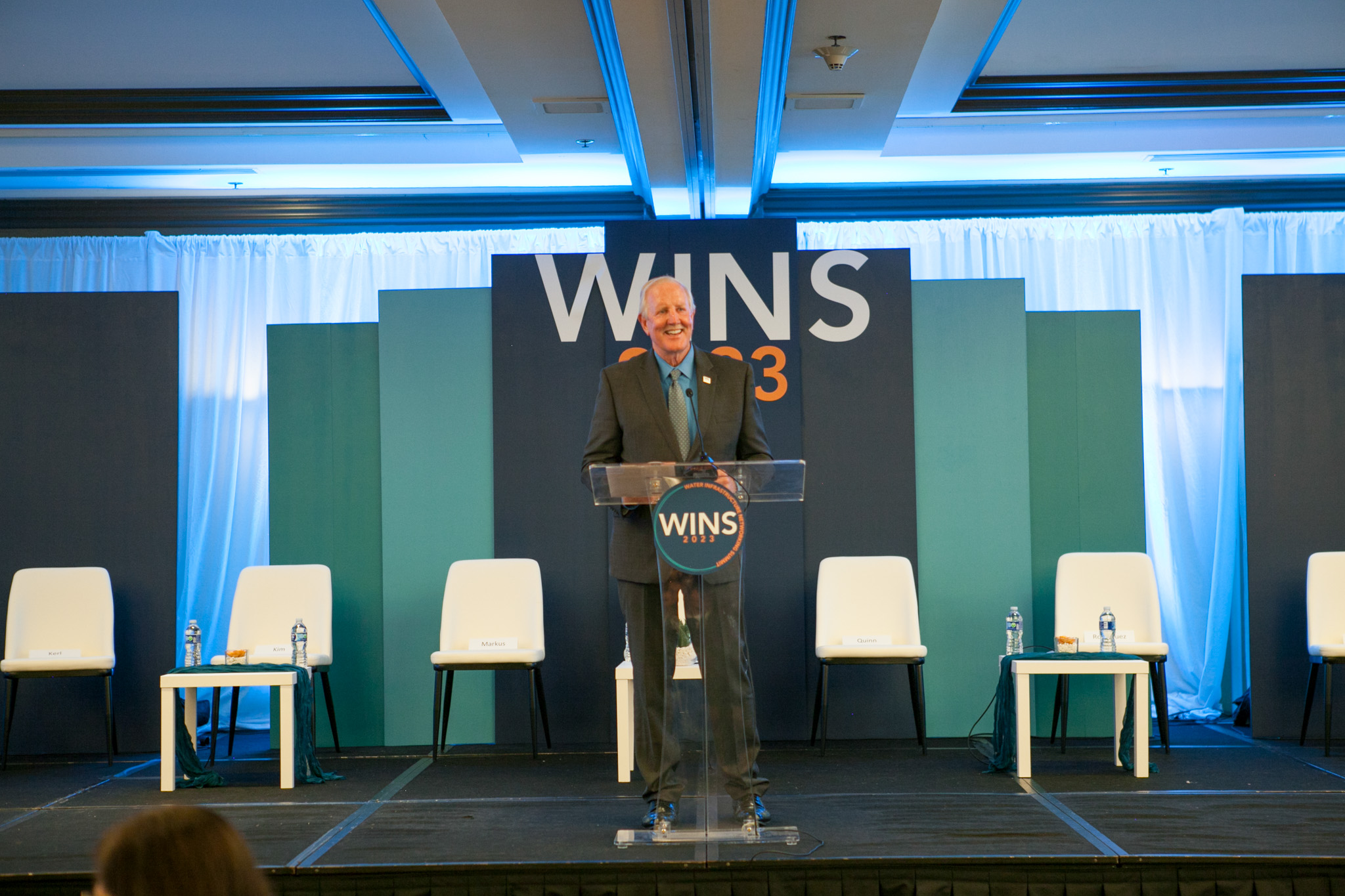 Wins speaker
